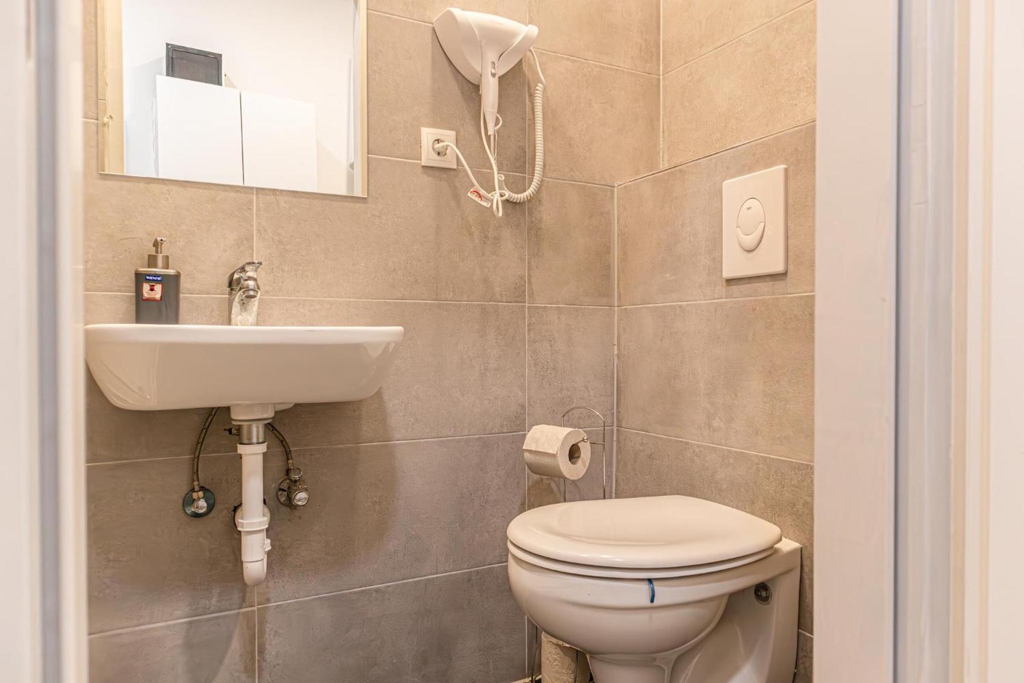 Welcoming 1Br Apt- Near U6 Station Am Schoepfwerk Βιέννη Εξωτερικό φωτογραφία